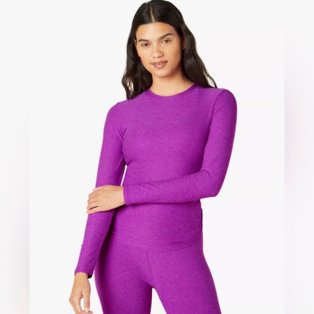 Beyond Yoga Featherweight Inner Circle Pullover Purple Size Large - Picture 11 of 12
